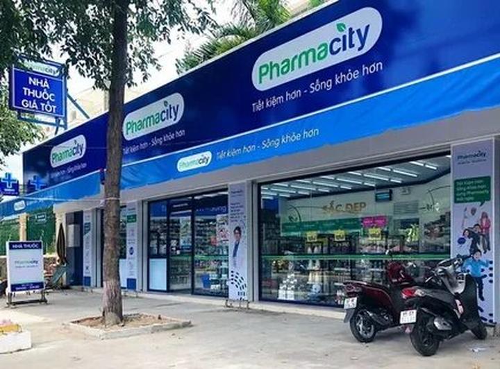 Hotspot Matrix: Biến Phương Oanh diện set đồ 50 thành cơ hội marketing đột phá